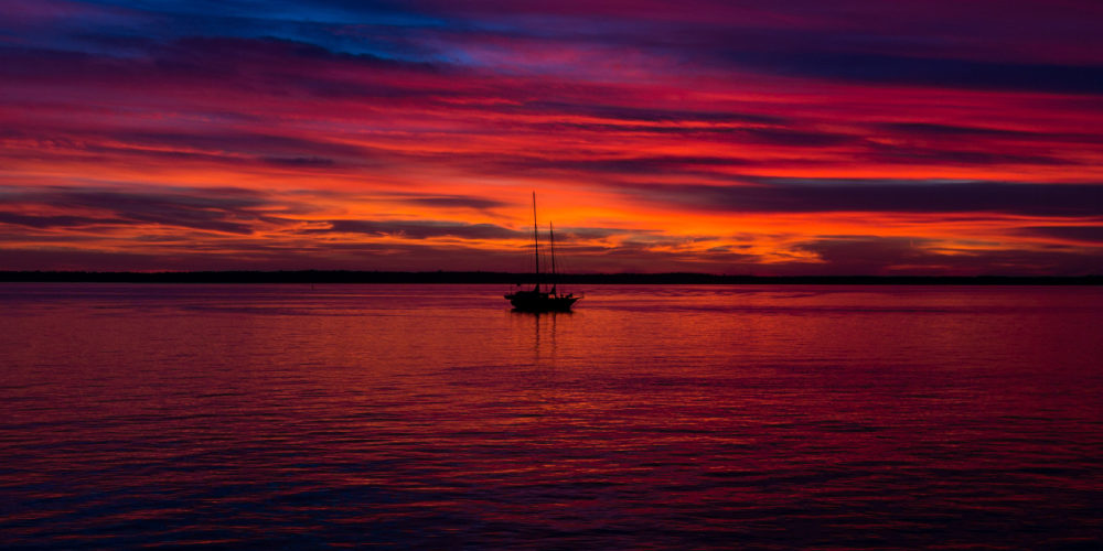 barca a vela tramonto