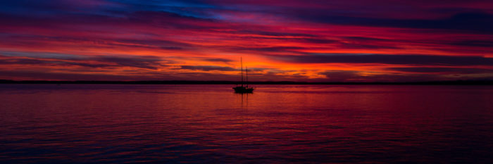 barca a vela tramonto